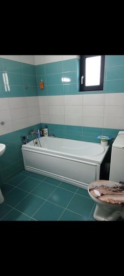 Casă cu 4 camere în Colibași