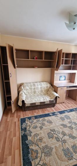 Sud ,se inchiriaza apartament decomandat 3 camere,pret 300 euro - 7