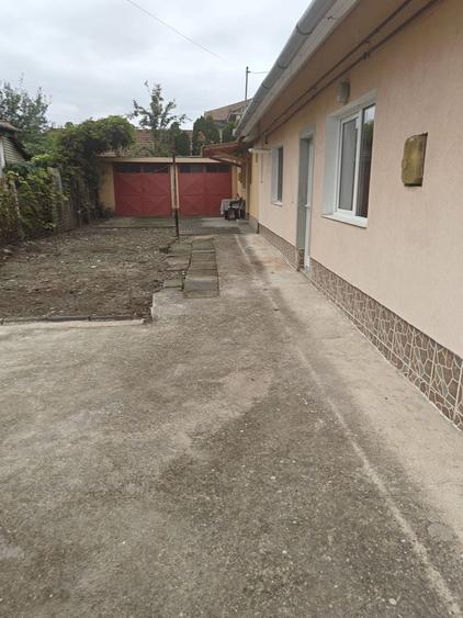 Casă cu 3 camere în Unirii
