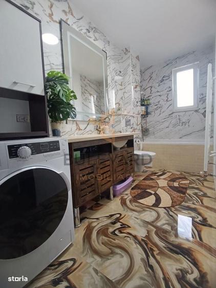 Apartament cu 3 camere în Juc-Herghelie