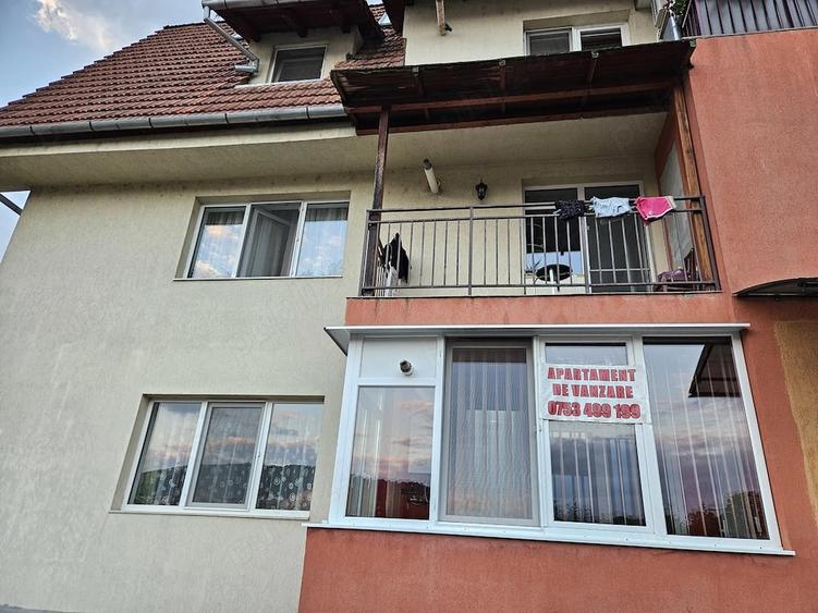 Apartament cu 2 camere nedecomandat în Florești