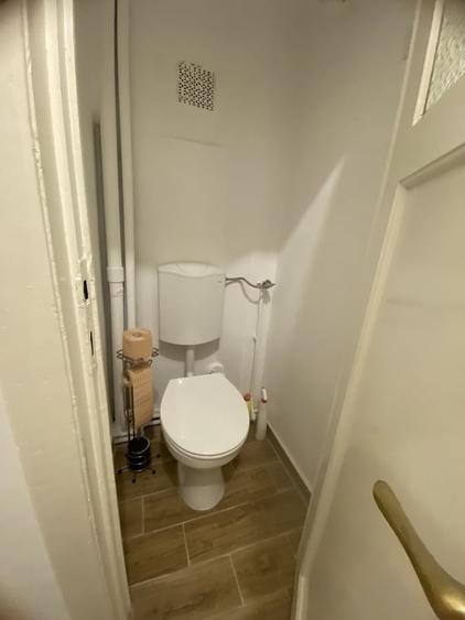Apartament cu 3 camere semidecomandat, mobilat în Gara de Nord