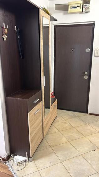 Casă individuală cu 6 camere cu Canalizare în Cârcea