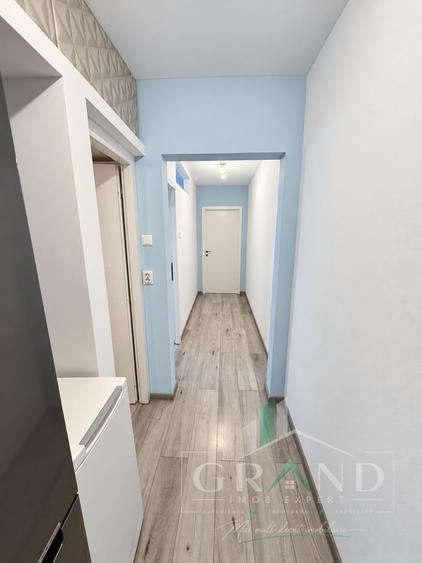 Apartament cu 2 camere decomandat, mobilat în Central