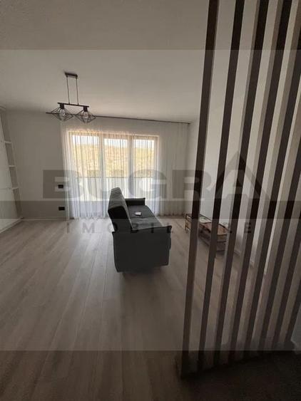 Apartament cu 2 camere semidecomandat în Semicentral