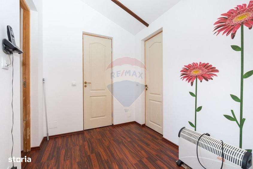 Casă cu 4 camere în Priboaia