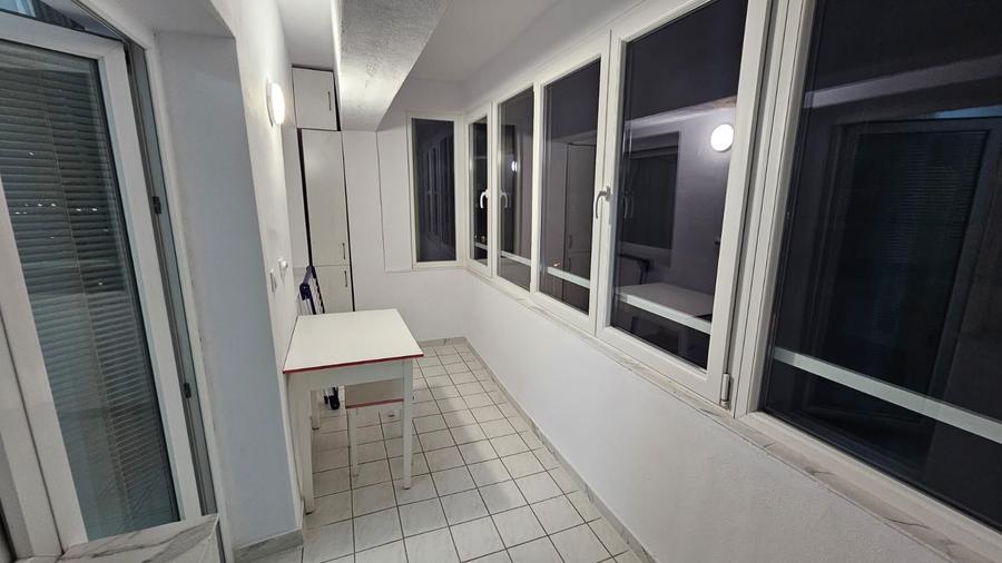 Apartament cu 3 camere decomandat în Zorilor
