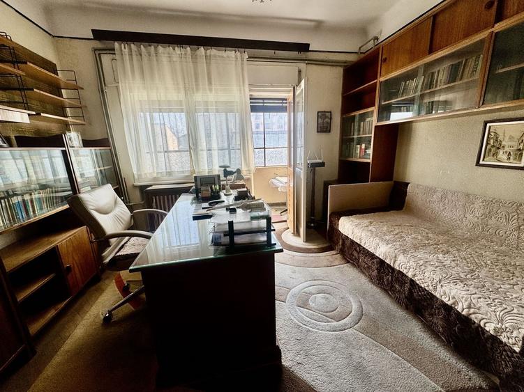 Apartament cu 4 camere circular, mobilat în Universitate