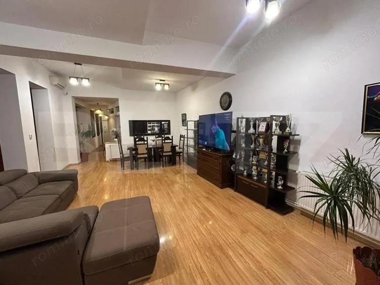 Apartament cu 3 camere decomandat, mobilat în Titulescu