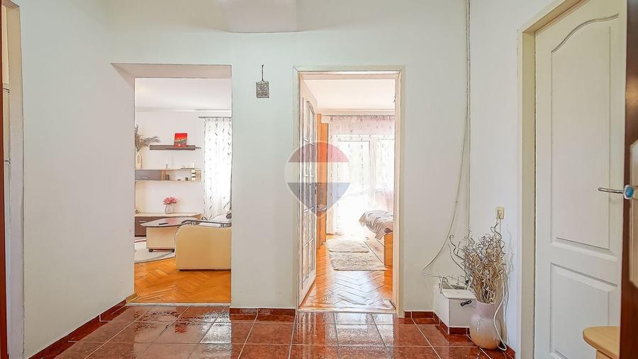 Apartament cu 2 camere decomandat, mobilat în Răcădău