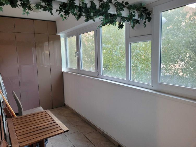 Apartament cu 3 camere decomandat în Apărătorii Patriei
