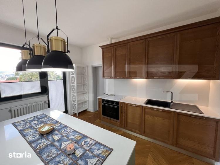 Apartament cu 4 camere în Central