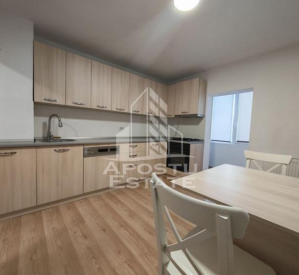 Apartament cu 2 camere decomandat, mobilat în Soarelui