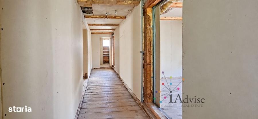 Casa generoasa in BranSimon | parau si priveliste deosebita - 11