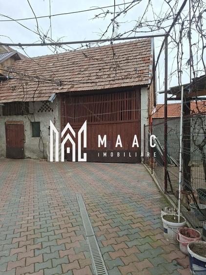 Casă individuală cu 7 camere cu Canalizare în Tălmăcel