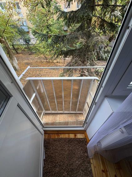 Apartament cu 2 camere nedecomandat în Nufărul