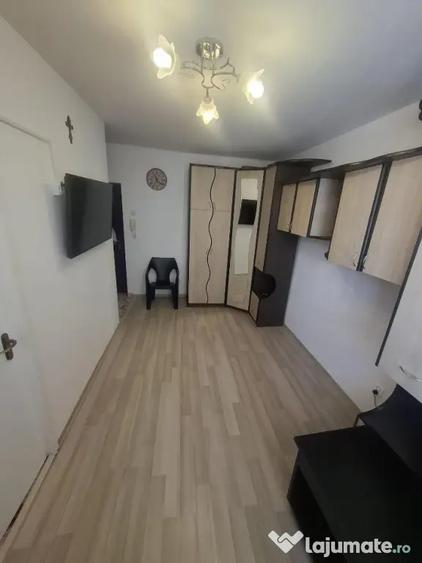 Garsonieră decomandată în Olteniței