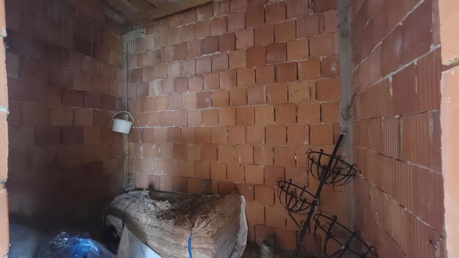 Casă individuală cu 6 camere cu Canalizare în Curtici