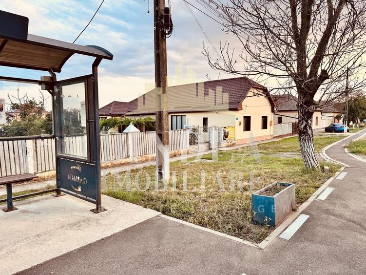Casă individuală cu 4 camere cu Canalizare în Giarmata