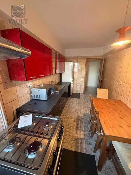 Apartament cu 4 camere decomandat, mobilat în Iancului