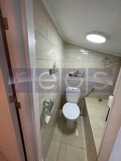 Apartament cu 3 camere semidecomandat, mobilat în Calea Călărașilor