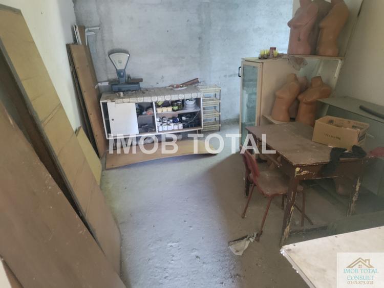 Casă individuală cu 3 camere cu Canalizare în Prundu