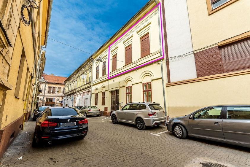 Apartament cu 3 camere semidecomandat, mobilat în Ultracentral