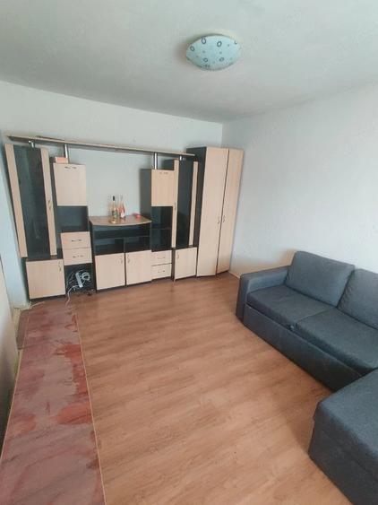 Garsonieră decomandată în Fabric