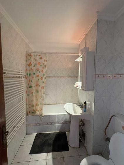 Apartament cu 4 camere decomandat în Fortuna