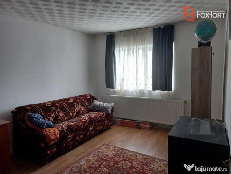 Apartament cu 2 camere decomandat în Remetea Mare