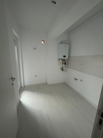 Apartament cu 4 camere decomandat în Albert