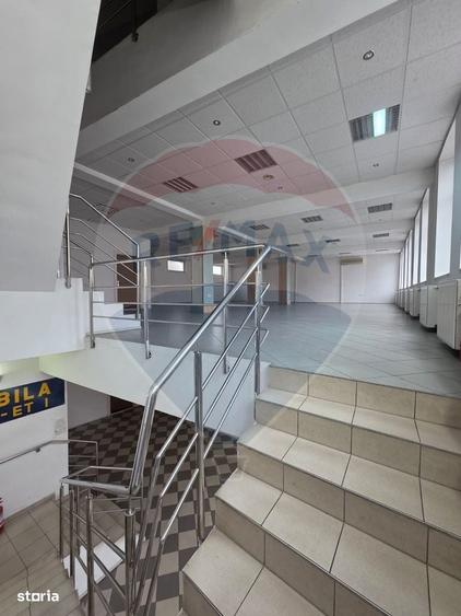 Spațiu comercial, de 550 mp, în Ultracentral