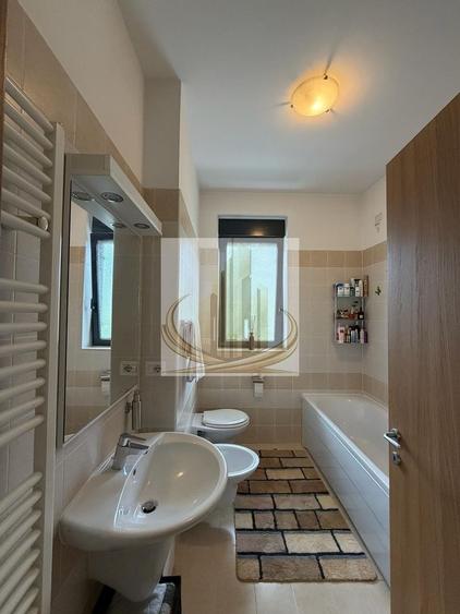 Apartament cu 3 camere semidecomandat, mobilat în Dumbrăvița