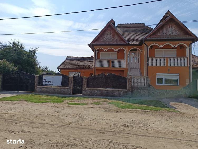 Vila P+E de vanzare in Valea lui Mihai 233 mp, teren 733 mp - 1