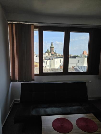 Apartament cu 2 camere semidecomandat în Ultracentral