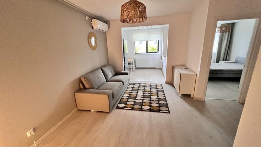 Apartament cu 2 camere decomandat în Cățelu
