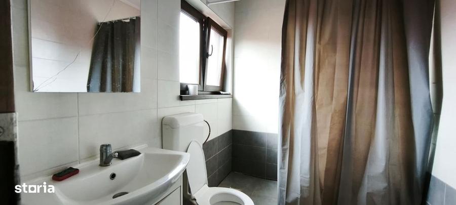 Casă cu 4 camere în Criș