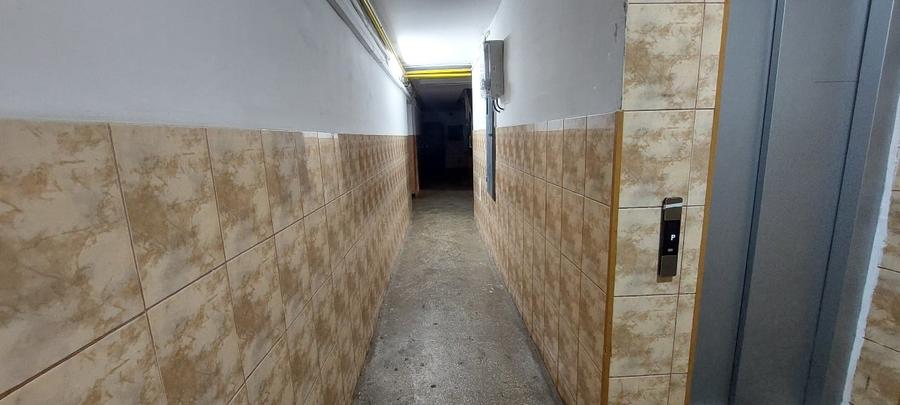 Apartament cu 2 camere semidecomandat în Berceni