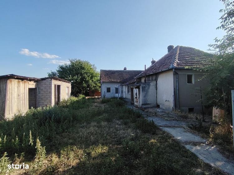 Casă cu 4 camere în Central