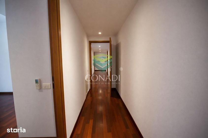 Apartament cu 4 camere în Șoseaua Nordului