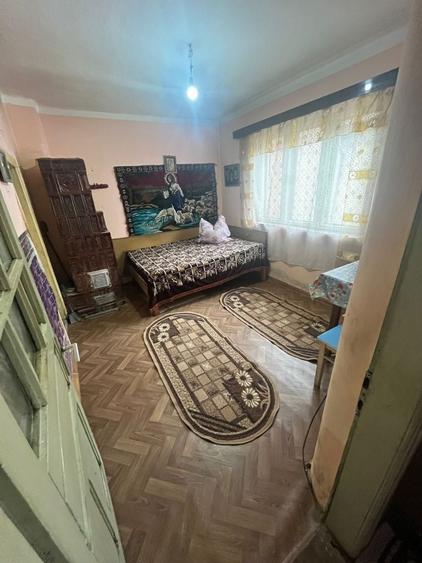Casă cu 3 camere în Bunești