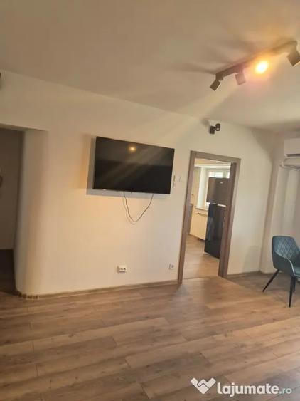 Apartament cu 4 camere decomandat în Unirii