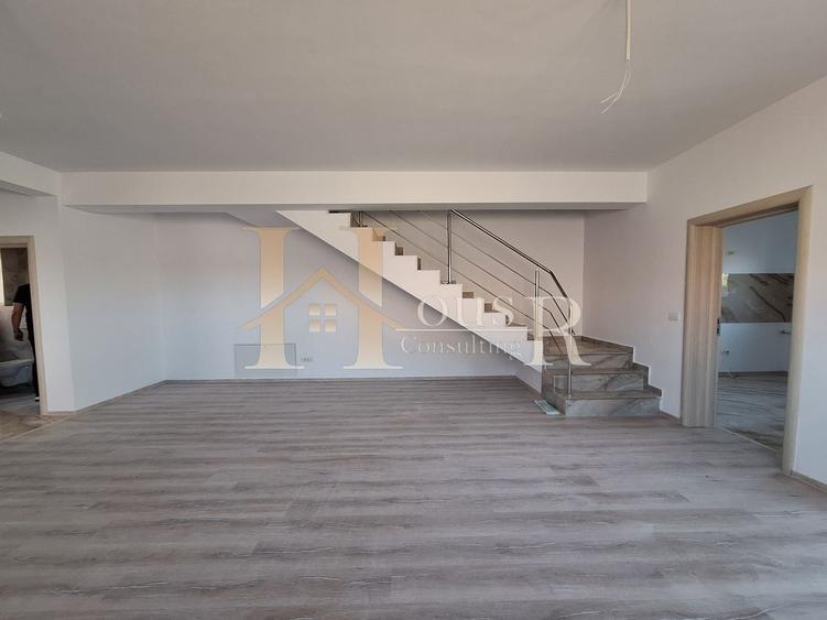 Duplex cu 5 camere cu Canalizare în Moșnița Nouă