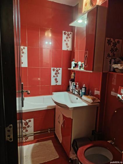 Apartament cu 3 camere decomandat în Aradul Nou
