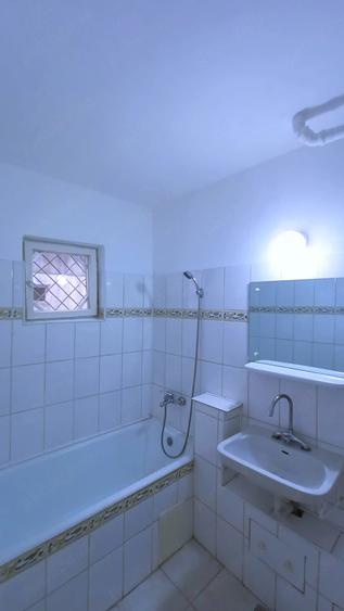 Apartament cu 2 camere decomandat în CET
