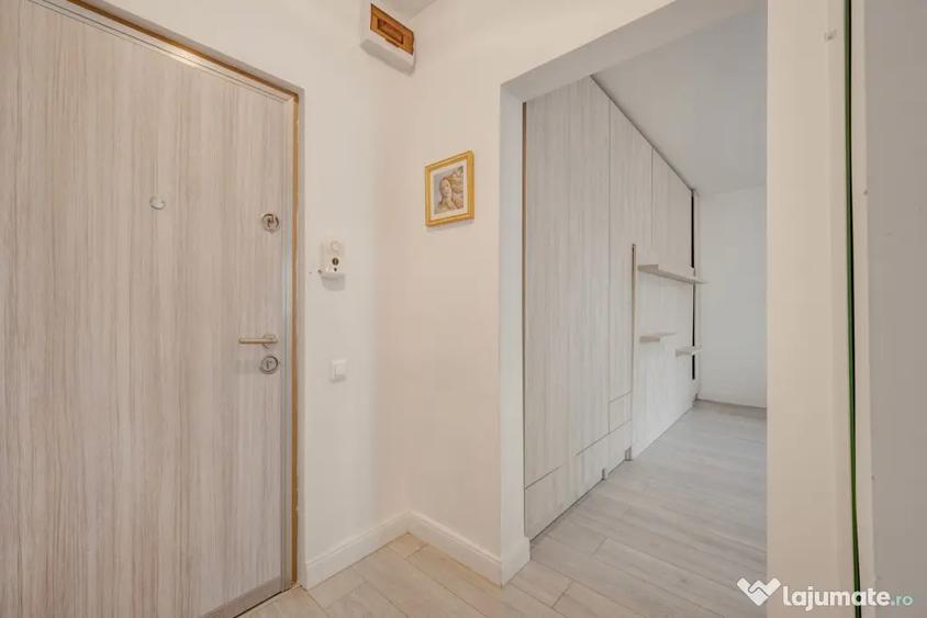 Garsonieră decomandată în Nerva Traian