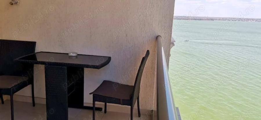 Apartament cu 2 camere semidecomandat în Cazino