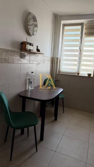 Apartament cu 2 camere semidecomandat în Alexandru Obregia