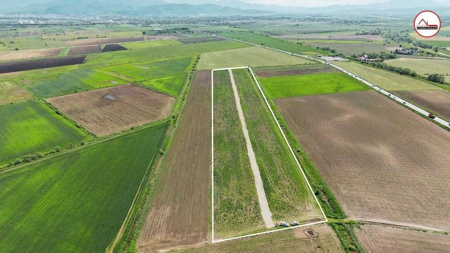 Teren de 500 mp, în Stupini