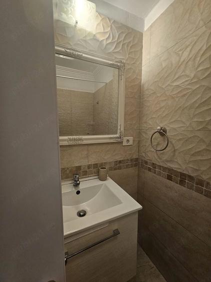 Apartament cu 2 camere semidecomandat în Apărătorii Patriei